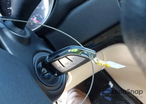 2015 Kia Sedona Lx из США, поврежденный, VIN KNDMB5C18F6032973